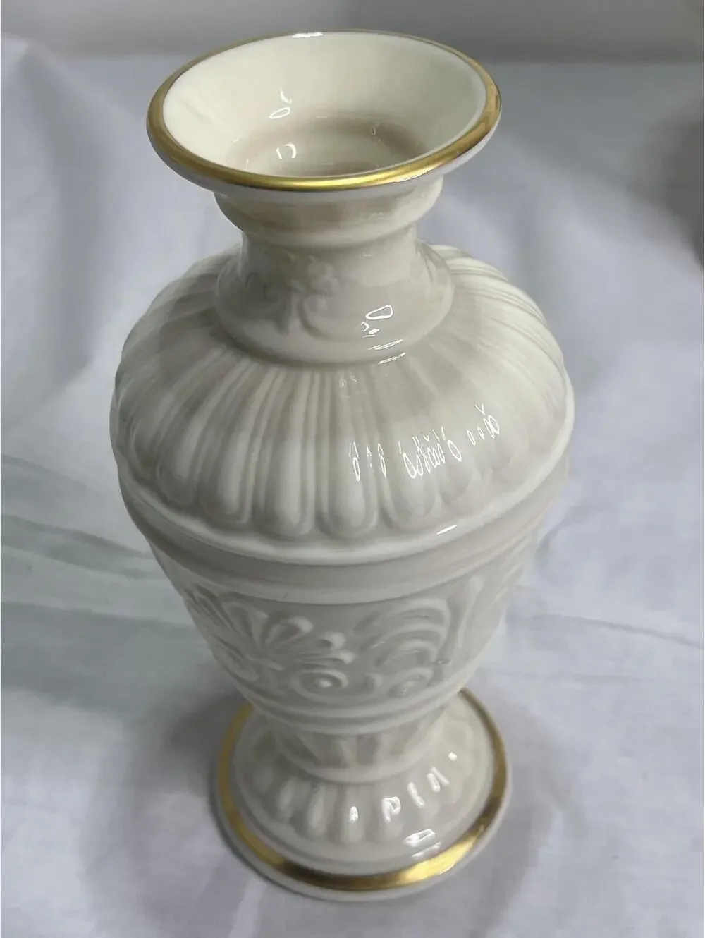 Lenox Athenia Porcelain Vase Set White 24K Gold Trim Embossed Shell 3 Pc